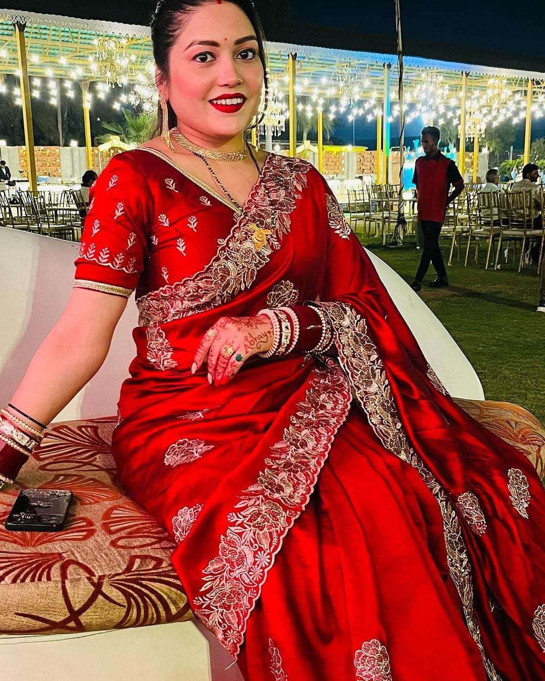 rudraksh blooming vichitra fabric beautiful zari thread with stone work party wear saree rudraksh blooming vichitra fabric beautiful zari thread with stone work party wear saree